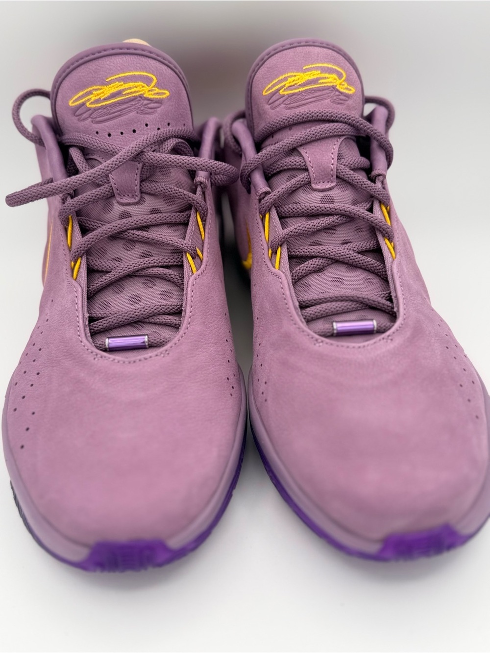 Men’s Nike LeBron 21 Low Purple Rain